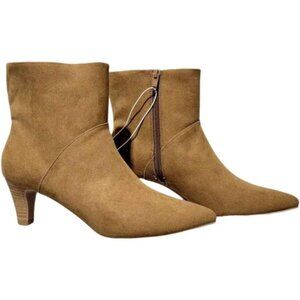Ladies Trendy Ankle Boots Sizes 8 and 8.5 NWT